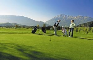 Golfový green v Alpách